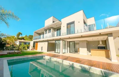 Cond. vista alegre - vinhedo - at 840m² - ac 435m² - 3 suítes - 2 vagas