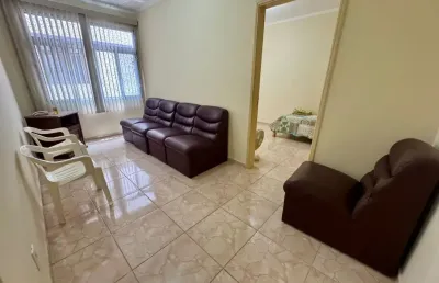 Oportunidade sendo 01 dormitorio, mobiliado, apenas 250m da praia, no canto do forte