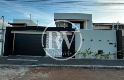 Casa de alto padrão à venda no parque brasília 3 suítes, piscina aquecida, 165m²
