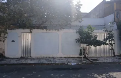 Casa com 3 quartos à venda na Rua Mequinho, 151, BNH, Mesquita