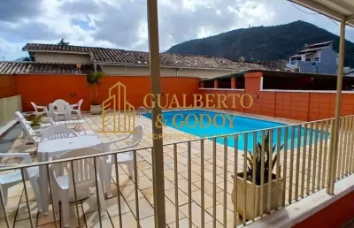 Apartamento de 2 dormitórios centro de caraguatatuba/sp.