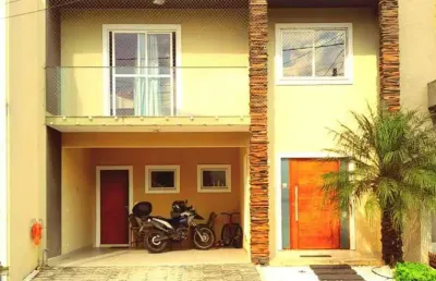 Sobrado no condominio solar florença, 3 dormitórios, com 150m² - umbará
