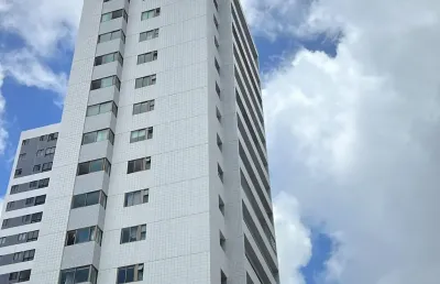 Apartamento com 2 quartos para alugar no Madalena, Recife 