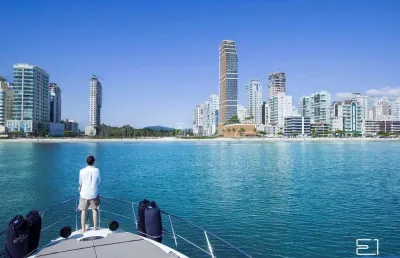 4 a 7 dorm/ 4 a 6 suítes/ 4 a 8 vagas, meia praia, itapema - sc