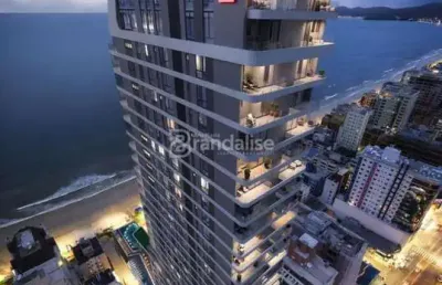 Luxuoso empreendimento frente mar/avenida , meia praia, itapema - sc