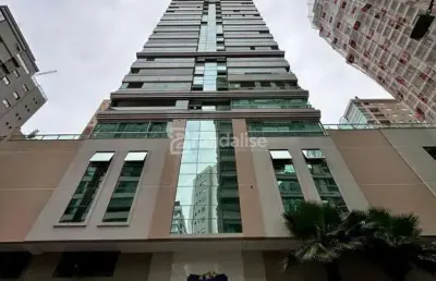 Belissima cobertura frente avenida ,linda vista. , meia praia, itapema - sc