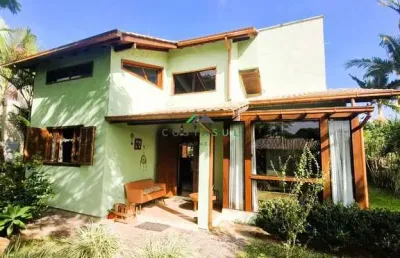 Casa beira da lagoa com trapiche privativo | praia da ferrugem | garopaba-sc