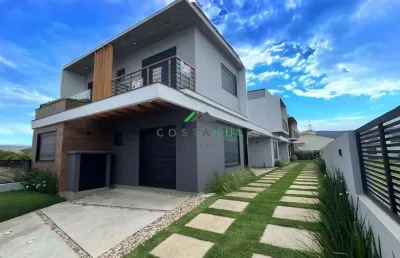 Casa com 3 quartos à venda na Rua Eneas Faraco Guimarães, S N, Centro, Garopaba