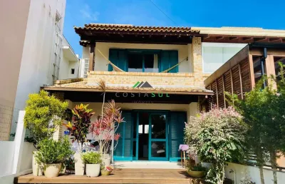 Casa com 3 quartos à venda na Rua Olivio Duarte De Senna, 200, Centro, Garopaba