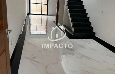 Sobrado com 3 dormitórios sendo 1 suíte com sacada, quintal com área gourmet e 3 vagas à venda