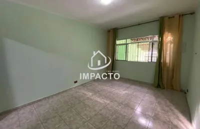 Sobrado com 4 dormitórios sendo 1 suíte com 3 vagas à venda