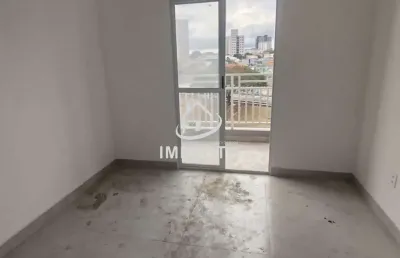 Apartamento novo com 2 dormitórios e varanda gourmet à venda