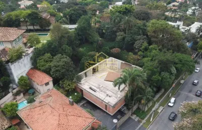 Mansão de alto padrão na cidade jardim 3.100m² de terreno em localização privilegiada