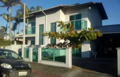 Sobrado à venda no bairro praia do sonho - palhoça/sc