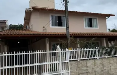 Casa com piscina a venda em praia do sonho, palhoça/sc