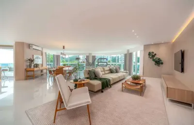Apartamento alto padrão com 350m² privativos, 5 suítes, decorado, 5 vagas de garagem, na praia brava, itajaí - sc.
