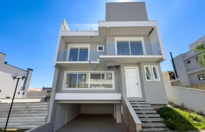 Casa alto padrão com 3 suítes, 337m² privativos, 4 vagas de garagem, no campo comprido, curitiba - pr.