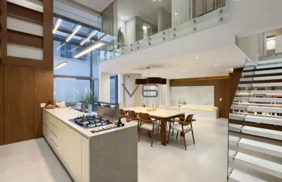 Garden duplex finamente decorado com 193 m² privativos, 3 suítes, 2 vagas de garagem, no seminário, curitiba - pr.