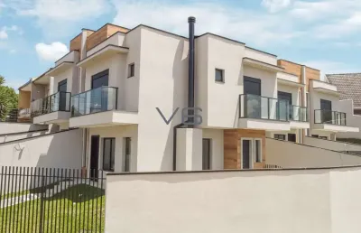Sobrado padrão com 3 quartos, 94m² privativos, no atuba, curitiba - pr.
