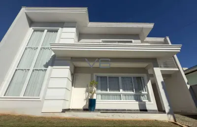 Casa padrão com 3 quartos , 1 suíte, 4 vagas de garagem, 298 m² privativos, no bairro pedro moro, são josé dos pinhais - pr