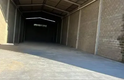 Galpão novo  em frente  br 432 mts² , 3 banheiros, 1 escritórios . 7 mts pé direito.
