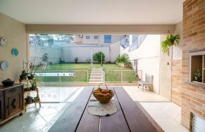 Casa com 3 quartos à venda na rua da divina providência, 782, santa quitéria, curitiba, 276 m2 por r$ 1.695.000