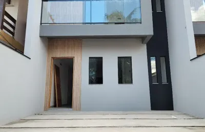 Casa com 2 quartos à venda na Rua Pavão, 659, Costa e Silva, Joinville