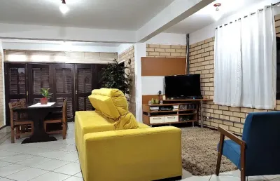 Casa plana averbada com 3 quartos no bairro costa e silva