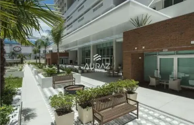 Apartamento em frente ao shopping – 2 quartos, mobiliado, sacada  e muito lazer