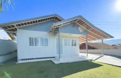 Um imóvel completo em ascurra, ideal para quem busca qualidade de vida em um ambiente acolhedor e seguro.