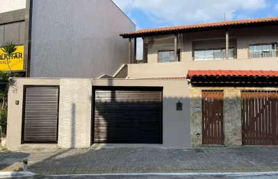 Casa independente próximo a praia do forte em cabo frio