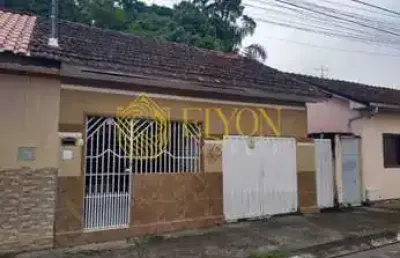 Casa com 2 quartos à venda no Centro, Piquete 