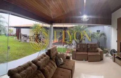 Casa de 465m2 à venda no bairro santa edwirges, aparecida - sp