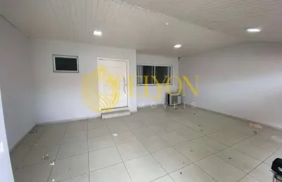 Casa com 3 quartos à venda no Pedregulho, Guaratinguetá 
