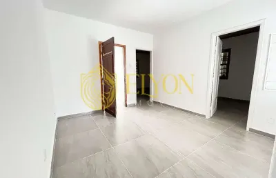 Casa com 3 quartos para alugar na Vila Santa Rita, Guaratinguetá 