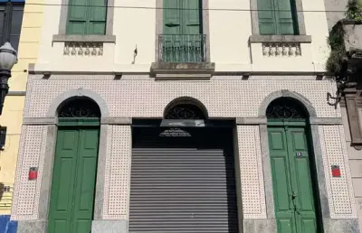 Barracão / Galpão / Depósito para alugar na Rua do Comércio, 129/131, Centro, Santos