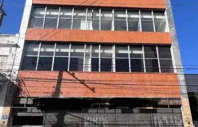 Prédio para alugar na Rua Afonso Sardinha, 201, Lapa, São Paulo