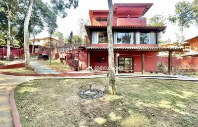 Casa com 4 dormitórios à venda, 1400 m² por r$ 4.900.000 - chácara dos lagos - carapicuíba/sp