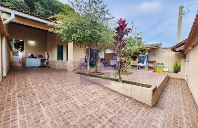 Casa com 3 quartos à venda na Avenida Ariovaldo Reis, Jardim Guaiuba, Guarujá