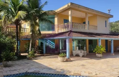 Sobrado à venda no bairro balneário praia do pernambuco em guarujá/sp