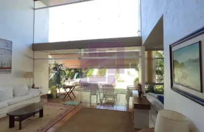 Casa com 3 quartos à venda na Rua Tarumã, Enseada, Guarujá