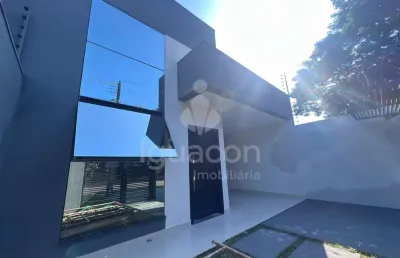 Casa ampla com 03 dormitórios sendo 01 suíte no jardim paraná próximo a avenida tancredo neves