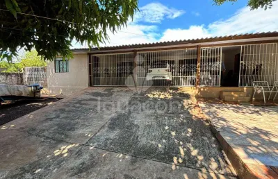 Casa com 03 dormitórios sendo 01 suíte na vila c nova próximo a itaipu binacional