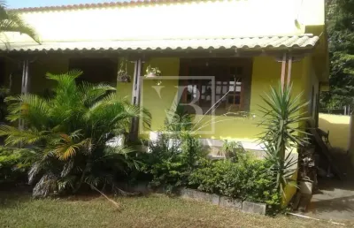 Casa com 120 m2, espaço gourmet e quintal, bairro nossa senhora de fatima -betim