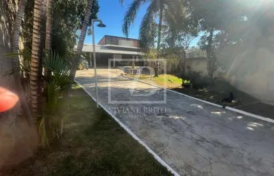 Casa à venda no bom retiro, 3 qtos  1 suíte   closet , 2 banheiros, área gourmet e linda área verde