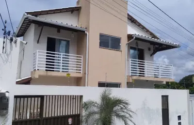 Casa com 2 quartos para alugar na Rua Abrantes, Abrantes, Camaçari