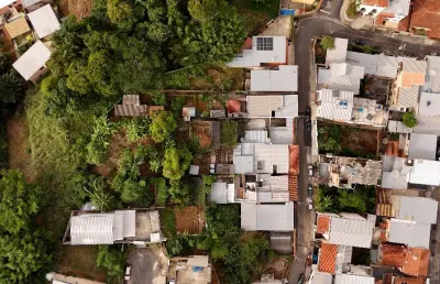 Terreno à venda na Rua Carangola, 560, Democrata, Juiz de Fora