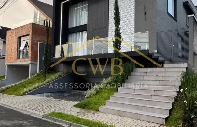 Casa de alto padrão em condomínio no abranches - porteira fechada