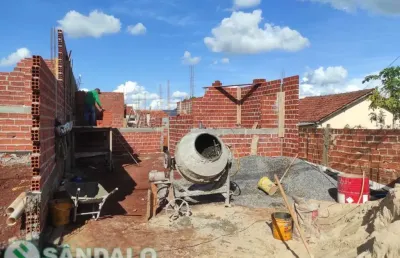 Casa com 3 quartos à venda por r$ 350000.00, 76.64 m2 - conjunto habitacional requiao - maringa/pr