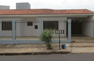 Casa com 3 quartos à venda por r$ 680000.00, 169.61 m2 - parque avenida - maringa/pr
